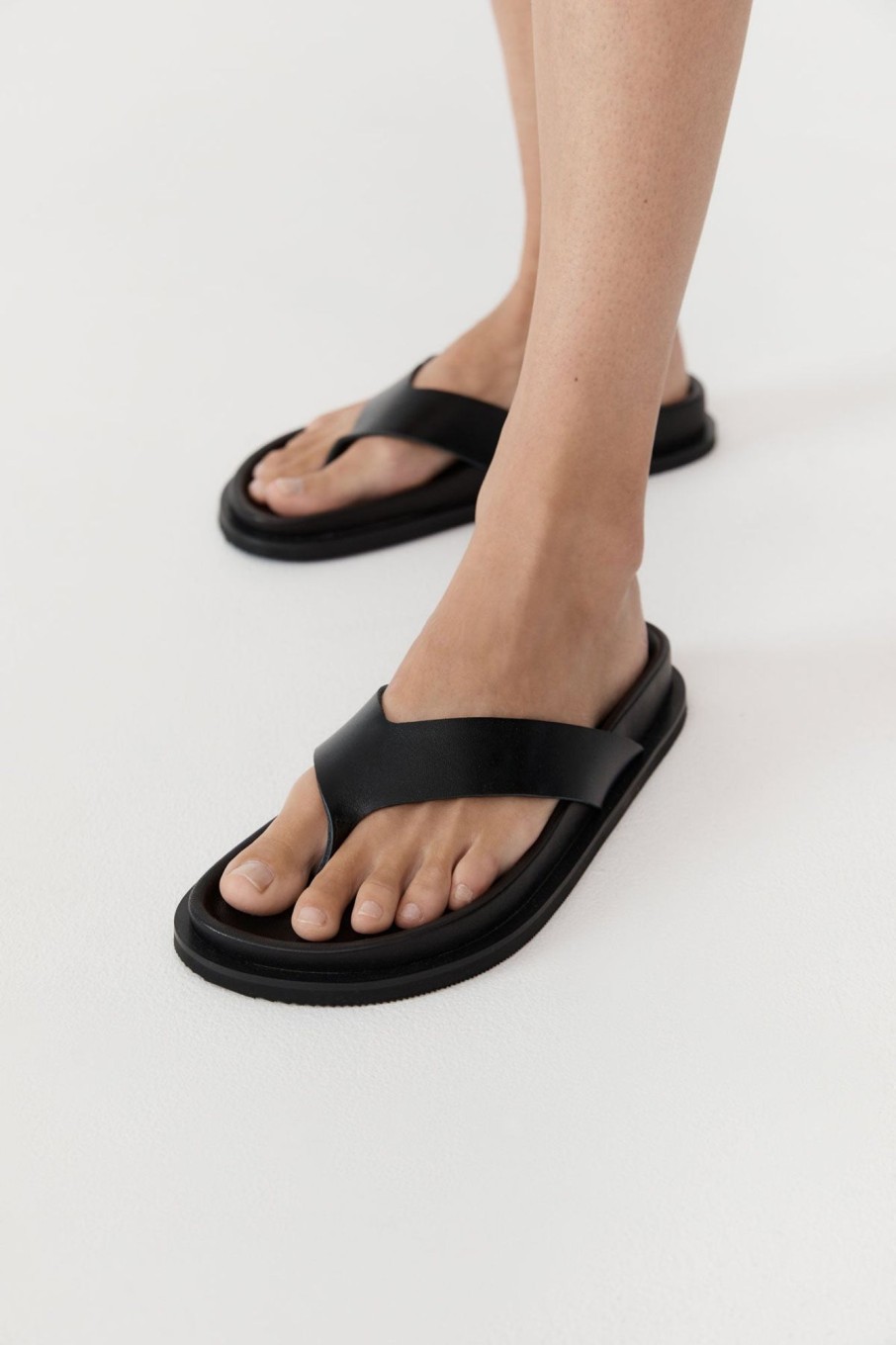 Women St. Agni Shoes | Thong Slide - Black