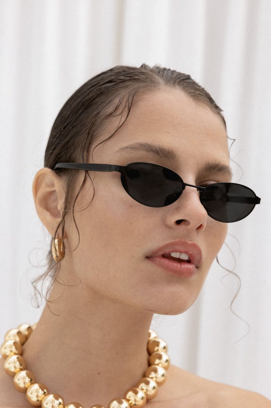 Women Velvet Canyon Sunglasses | Musettes — Black