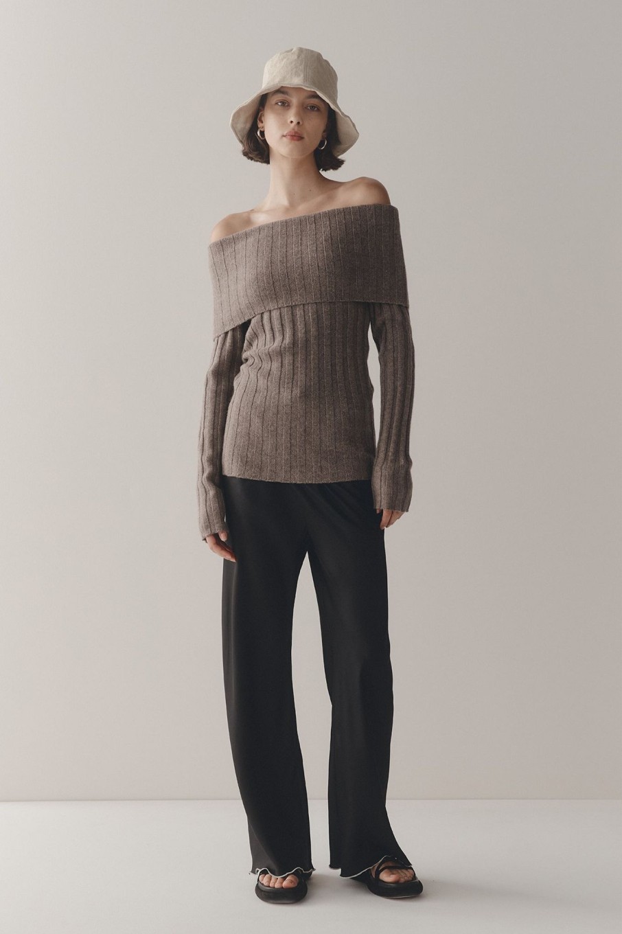 Women Marle Tops | Yin Jumper Brownstone