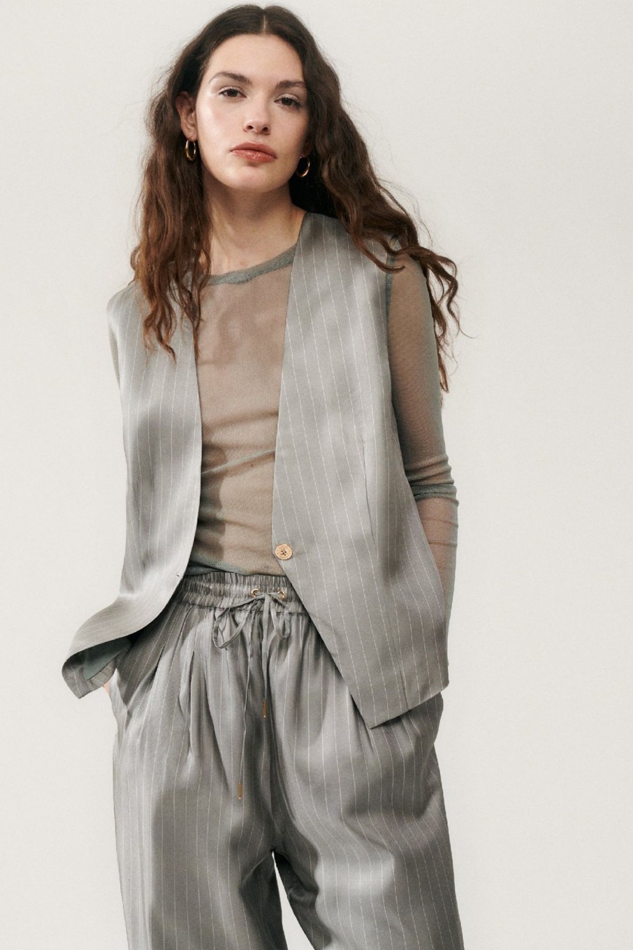 Women Silk Laundry Sets | Twill Slouch Vest Moon Pinstripe