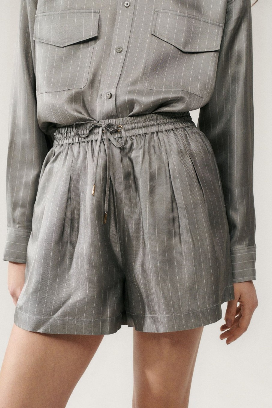 Women Silk Laundry Shorts | Twill Slouch Shorts Moon Pinstripe